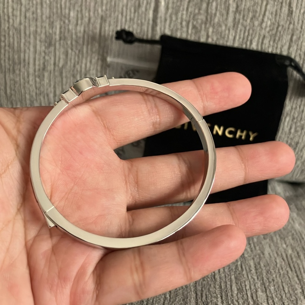 Givenchy bracelet - Picture 7 of 13